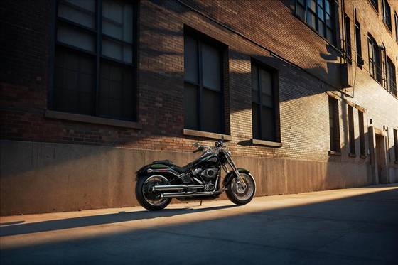 HARLEY-DAVIDSON SOFTAIL FAT BOY 117 